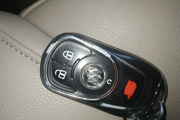 Used Buick GL8 2017 ES 28T Comfort Model China V Standard
