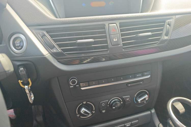 Used BMW X1 2014 sDrive18i Fashion Model