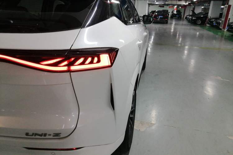 Used CHANGAN UNI-Z 2025 1.5T Luxury Version