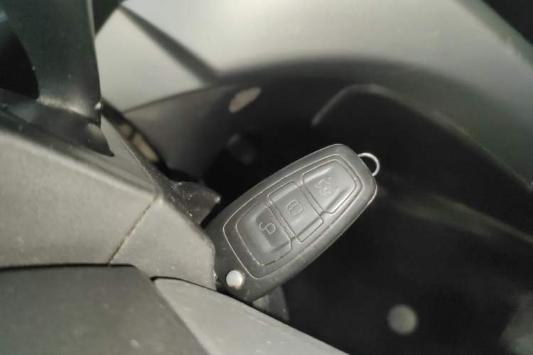 Used Ford Kuga 2013 1.6L GTDi Two-Wheel-Drive Trend Model
