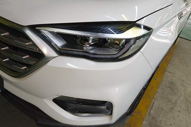 Used Sinotruk VGV U70 2020 1.5T Automatic Smart Luxury 7-Seater Left Front Headlight