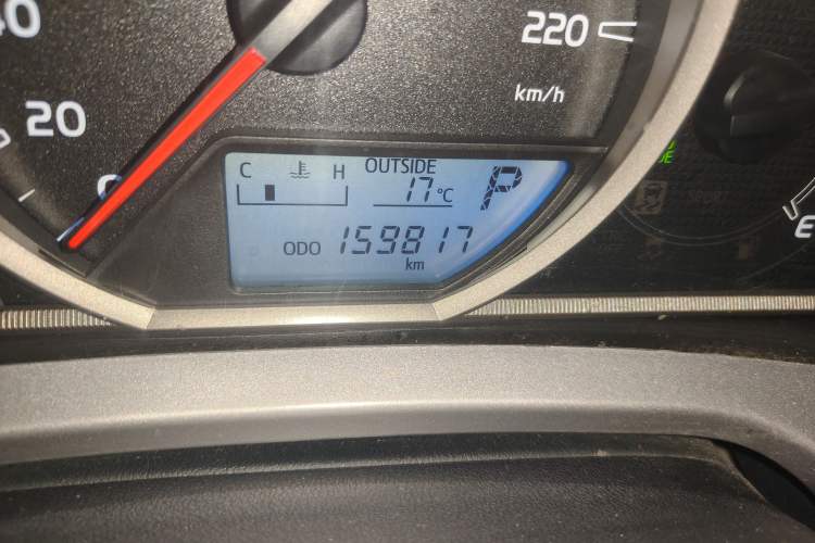 Used Toyota RAV4 2016 2.0L CVT Two-Wheel Drive Fashion Edition China V Standard Odometer Close Up