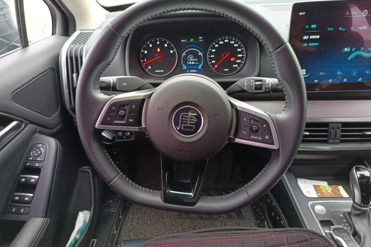 Used BYD Tang 2019 2.0T Automatic SmartConnect Prestige 7-Seater China VI Standard