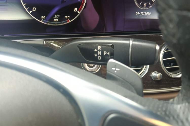 Used Mercedes-Benz E-Class 2019 E 200 L Sport Edition Gear Lever
