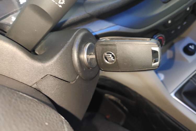 Used Buick GT 2017 15N Manual Elite Version Vehicle Key