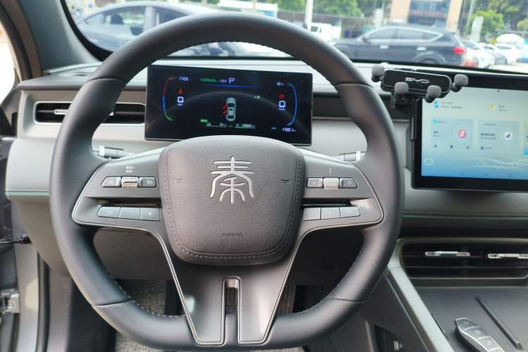 Used BYD Qin PLUS 2025 DM-i Smart Drive 55KM Leading Model