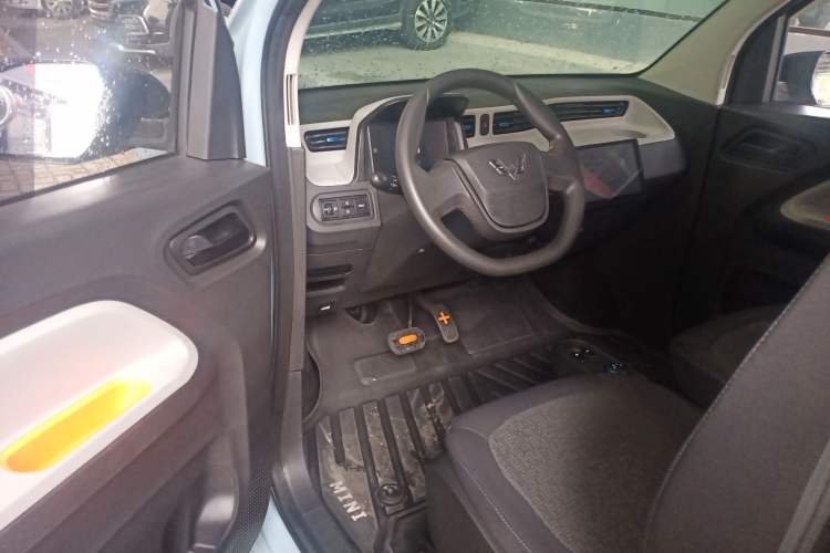 Used Wuling Hongguang MINIEV 2020 Enjoy Edition Lithium-Ion Battery Driver Seat