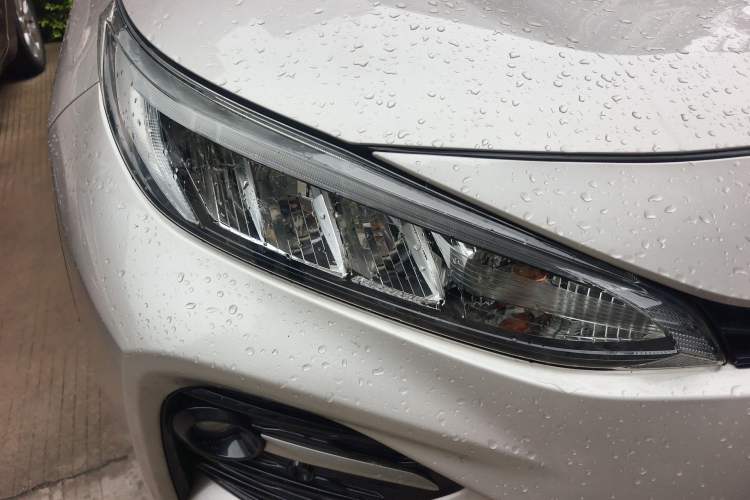 Used Toyota Wildlander 2021 Dual-Engine 2.5L E-CVT Two-Wheel Drive Luxury Edition
