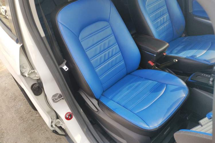 Used Ford EcoSport 2013 1.5L Automatic Fashion Model