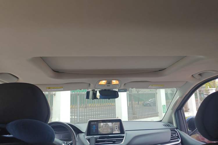 Used SAIC MAXUS G20 2019 First Edition 2.0T Automatic Luxury Version China V Standard