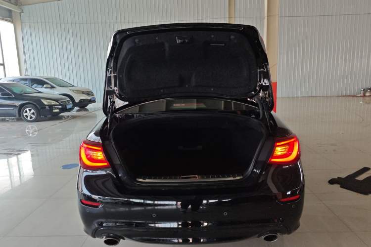 Used Infiniti Q70 2019 Q70L 2.0T Elite Plus Version