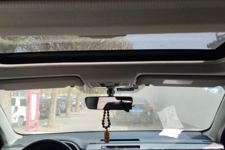 Used Toyota RAV4 2016 2.5L Automatic 4x4 Elite Edition Headliner