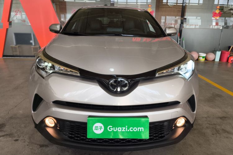 Used Toyota C-HR 2018 2.0L Leading with Sunroof China VI Standard
