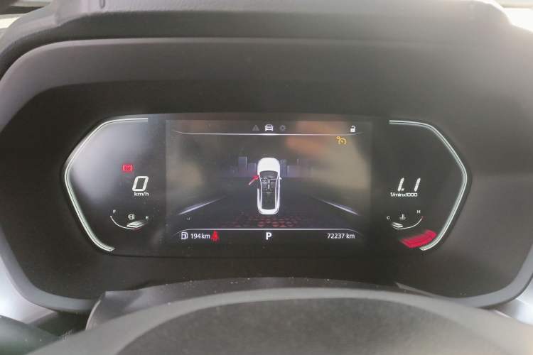 Used MG 5 2022 180 DVVT CVT Youth Luxury Edition
