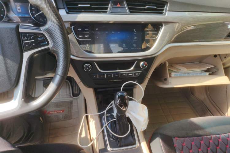 Used Geely Auto Emgrand 2017 Sedan Million Edition 1.5L CVT Luxury Model