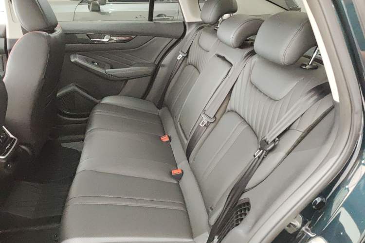 Used Dongfeng Aeolus Yixuan MAX 2024 1.5T Prestige Hybrid Edition