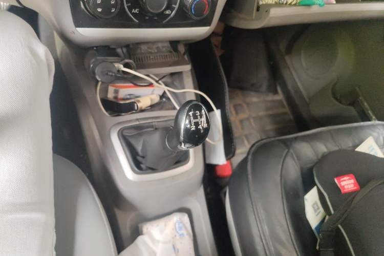 Used BAIC Changhe M50S 2015 1.5L Business Class BJ415B Gear Lever