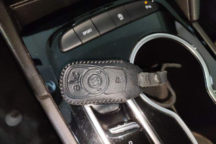 Used Buick Regal 2020 552T Luxury Version
