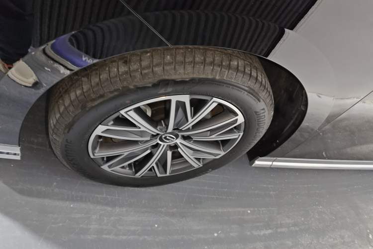 Used GAC Trumpchi M8 2024 Master Series 400T Prestige Edition Left Front Wheel Hub