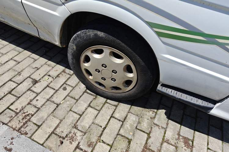 Used Jinbei Hiace 2014 2.0L Fifth-Generation Xiangyun Comfort Type 1 4G20C
