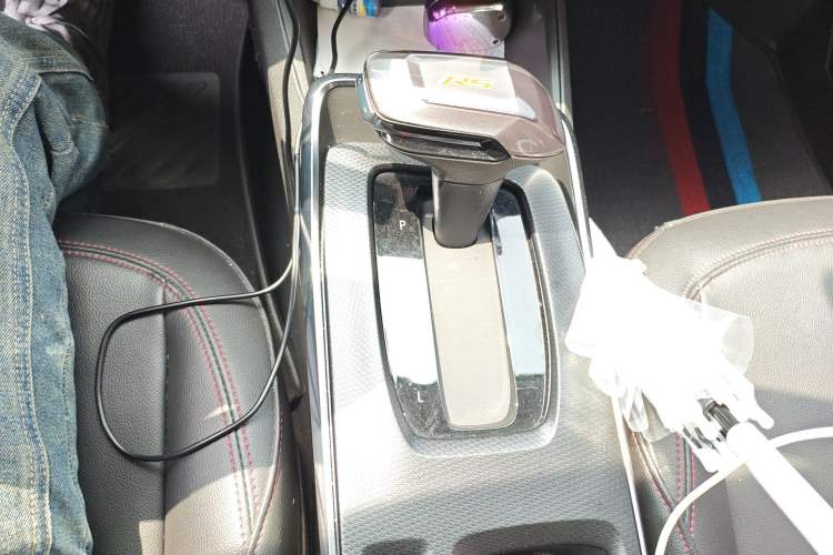 Used Chevrolet Trax 2022 Encore RS 1.5T CVT Cool Gear Lever