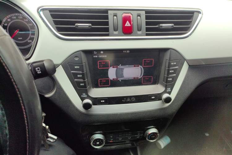 Used JAC Group Refine S2 2015 1.5L Manual Luxury Smart Model Audio And AC Panel