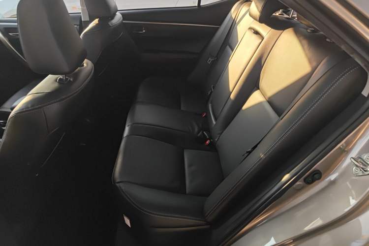 Used Toyota Corolla Hybrid E+ 2019 1.8L E-CVT Luxury Edition
