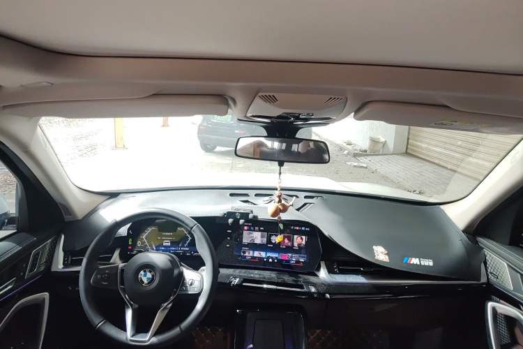 Used BMW X1 2024 sDrive25Li X Design Package Headliner