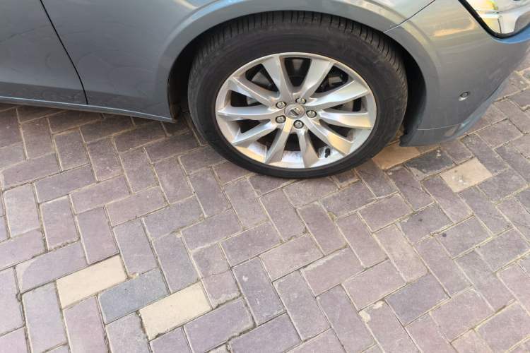 Used Volvo S90 2017 T5 Zhiyuan Edition
