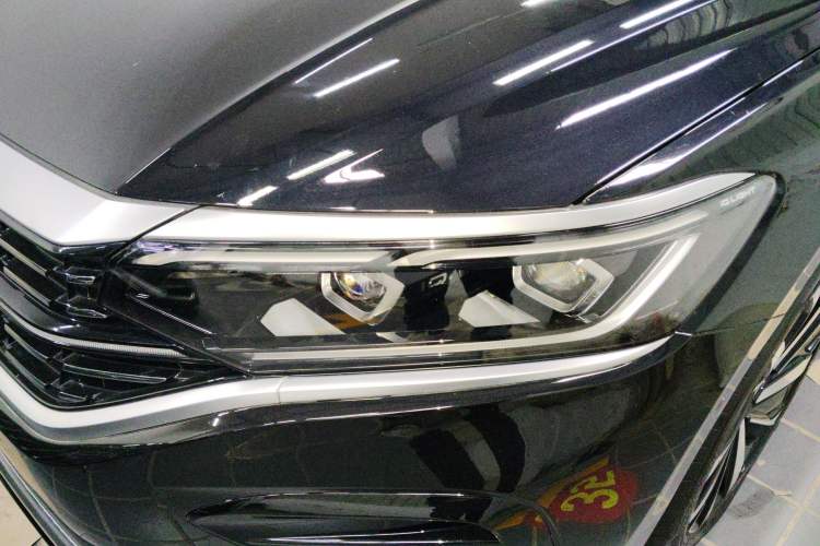 Used Volkswagen Passat 2024 380TSI Dragon Glory Edition Left Front Headlight