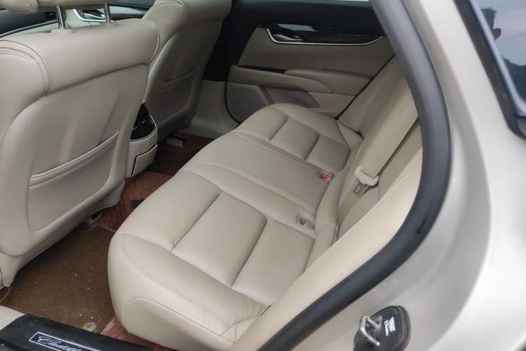 Used Cadillac XTS 2014 28T Comfort Version
