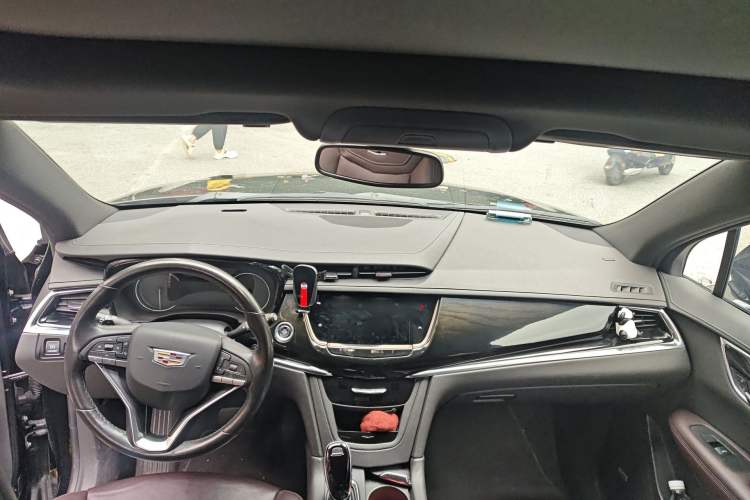 Used Cadillac XT6 2021 2.0T Six-Seater Four-Wheel-Drive Luxury Version
