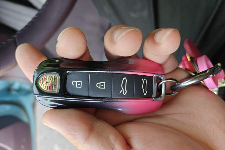 Used Porsche Taycan 2022-Year Updated Taycan
