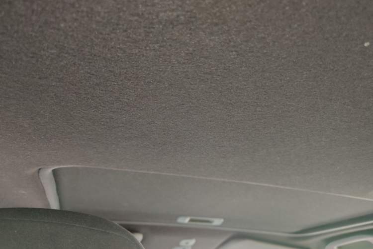 Used Infiniti ESQ 2014 1.6L Spontaneous Edition Headliner