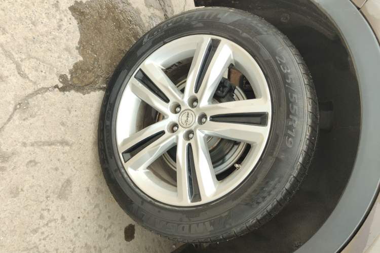 Used Zotye T700 2017 1.8T Dual-Clutch Luxury Model