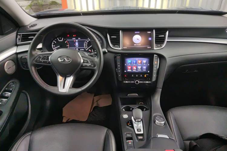 Used Infiniti QX50 2018 2.0T Two-Wheel Drive Fashion Edition
