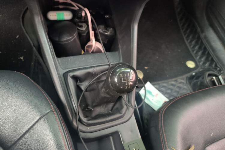 Used Volkswagen Santana 2016 1.6L Manual Fashion Edition Gear Lever