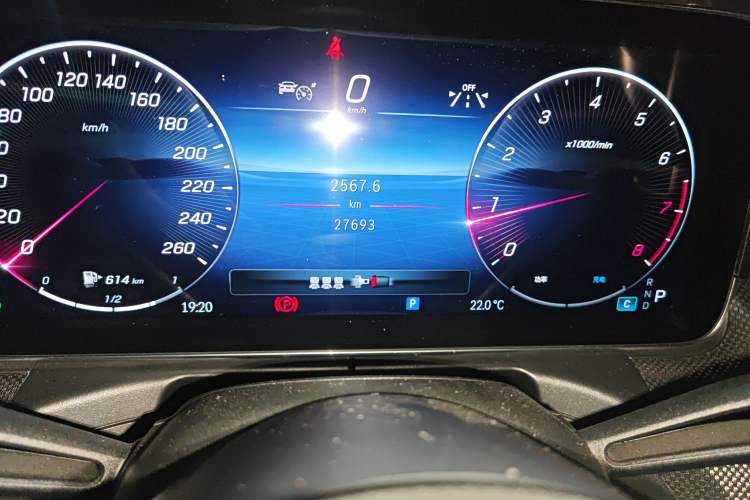 Used Mercedes-Benz C-Class 2023 C 260 L Sport Edition Odometer Close Up