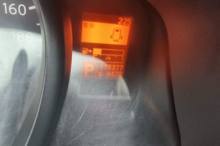 Used Nissan NV200 2018 1.6L CVT Luxury Model Odometer Close Up