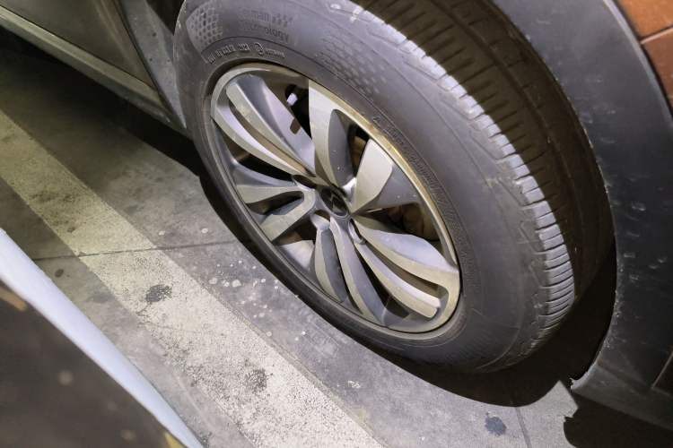 Used DS 6 2014 1.6T Luxury Edition THP160
