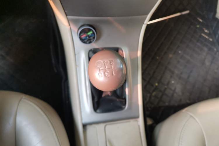 Used Toyota Corolla EX 2011 1.6L Manual Luxury Edition

