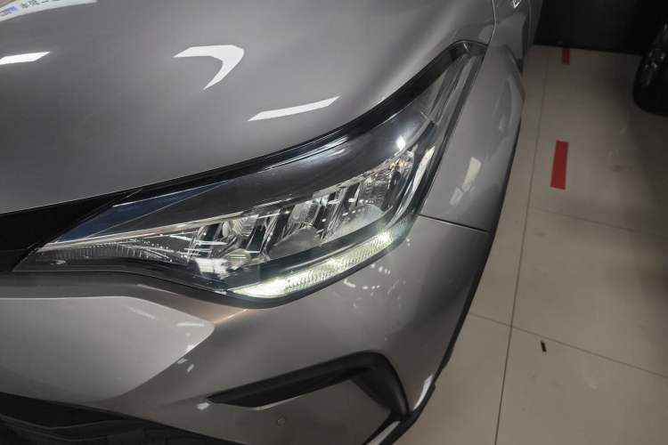 Used Toyota IZOA 2021 Dual-Motor 2.0L Yi Xing Edition