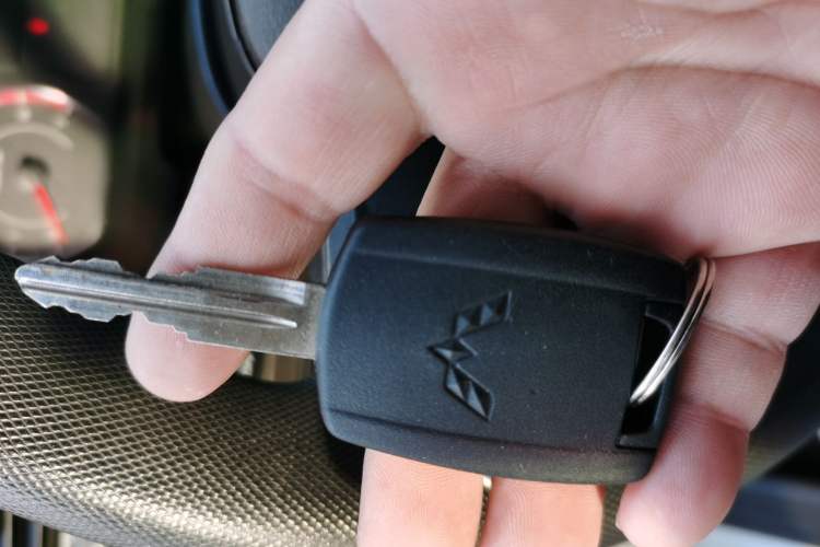 Used Wuling Hongguang V 2022 1.5L Jingqu Version Hydraulic Power Steering LAR