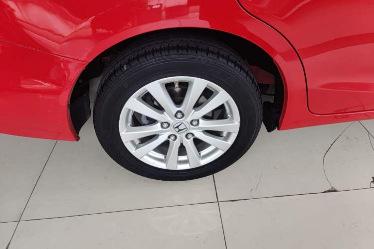 Used Honda Civic 2014 1.8L automatic comfort version
