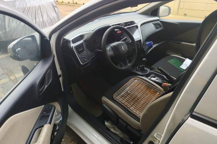 Used Honda City 2015 1.5L Manual Advance Edition