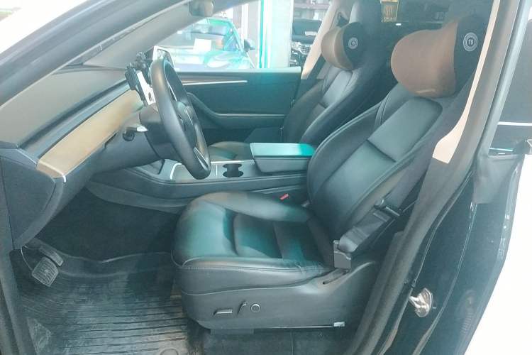 Used Tesla Model Y 2021 Standard Range Rear-Wheel Drive Version