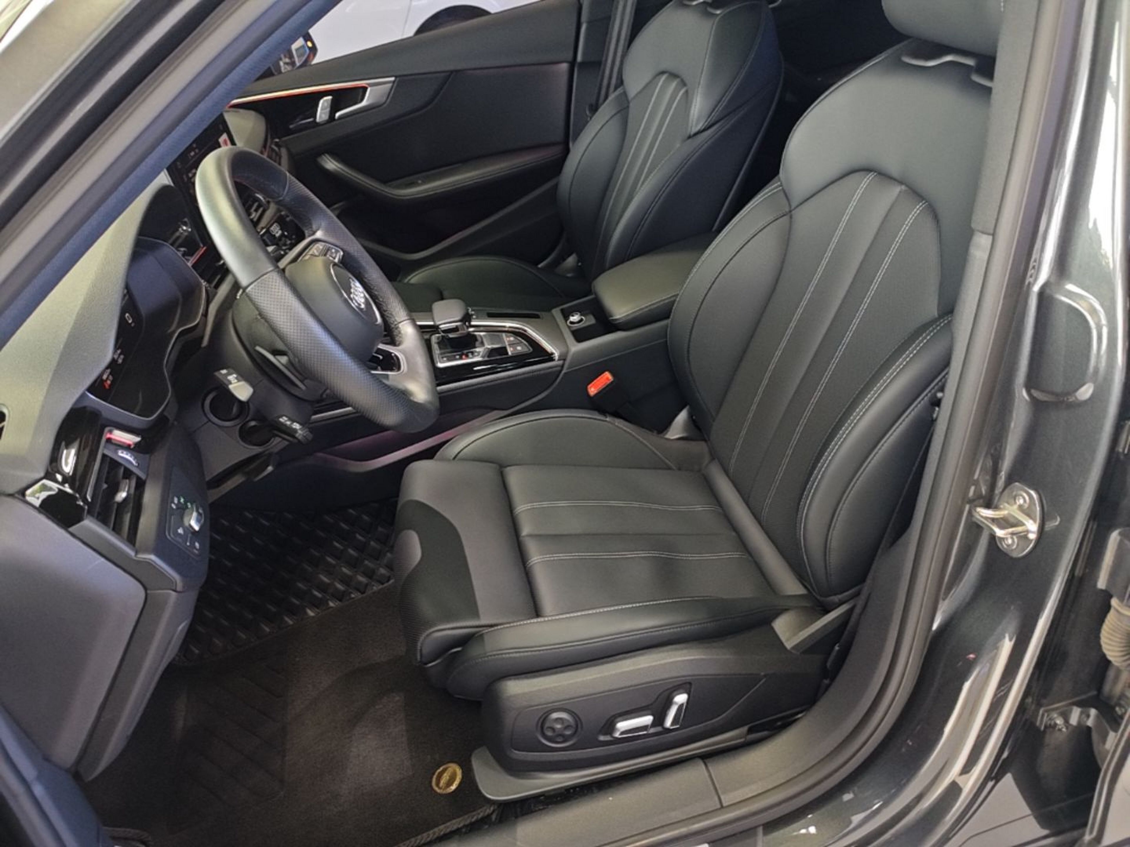 Vordere Reihe im Auto