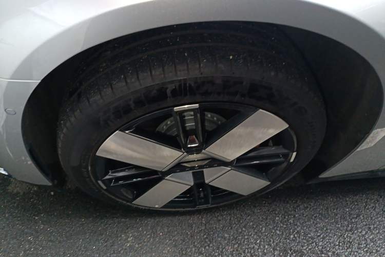 Used XPeng P7 2025 Model—702 Long Range Ultra