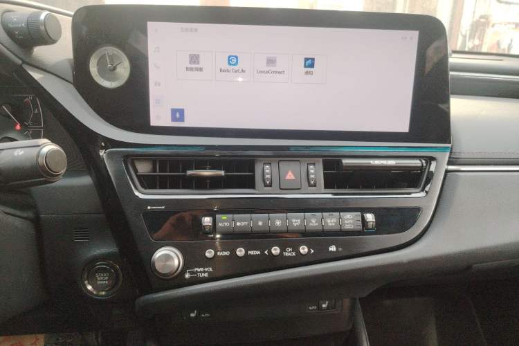 Used Lexus ES 2023 200 Excellence Edition
