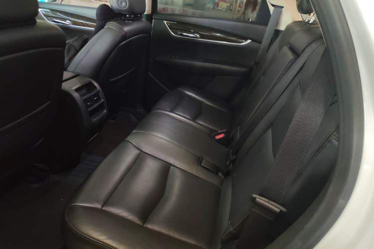 Used Cadillac XT5 2016 28T Four-Wheel Drive Luxury Model
